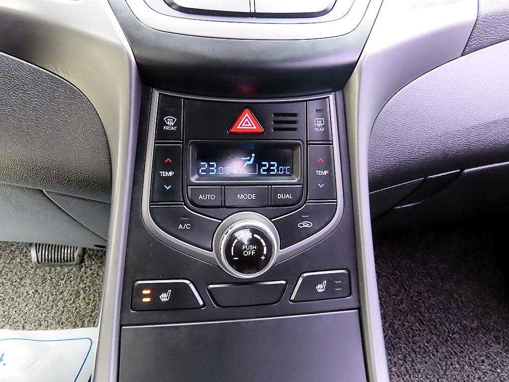 HYUNDAI Avante 2015 Gris - Importación desde Corea - HF Imports Iquique - Foto 15