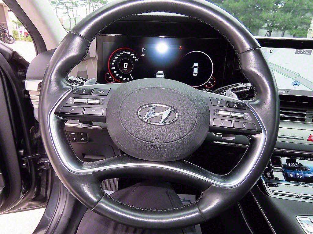 HYUNDAI Grandeur - Vista 8