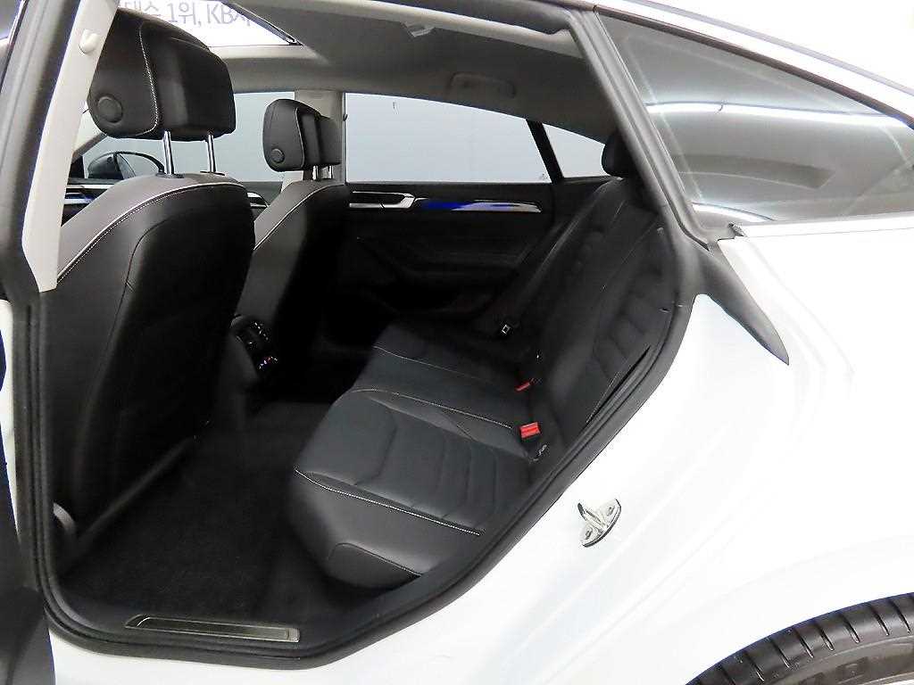 Volkswagen Arteon - Vista 6