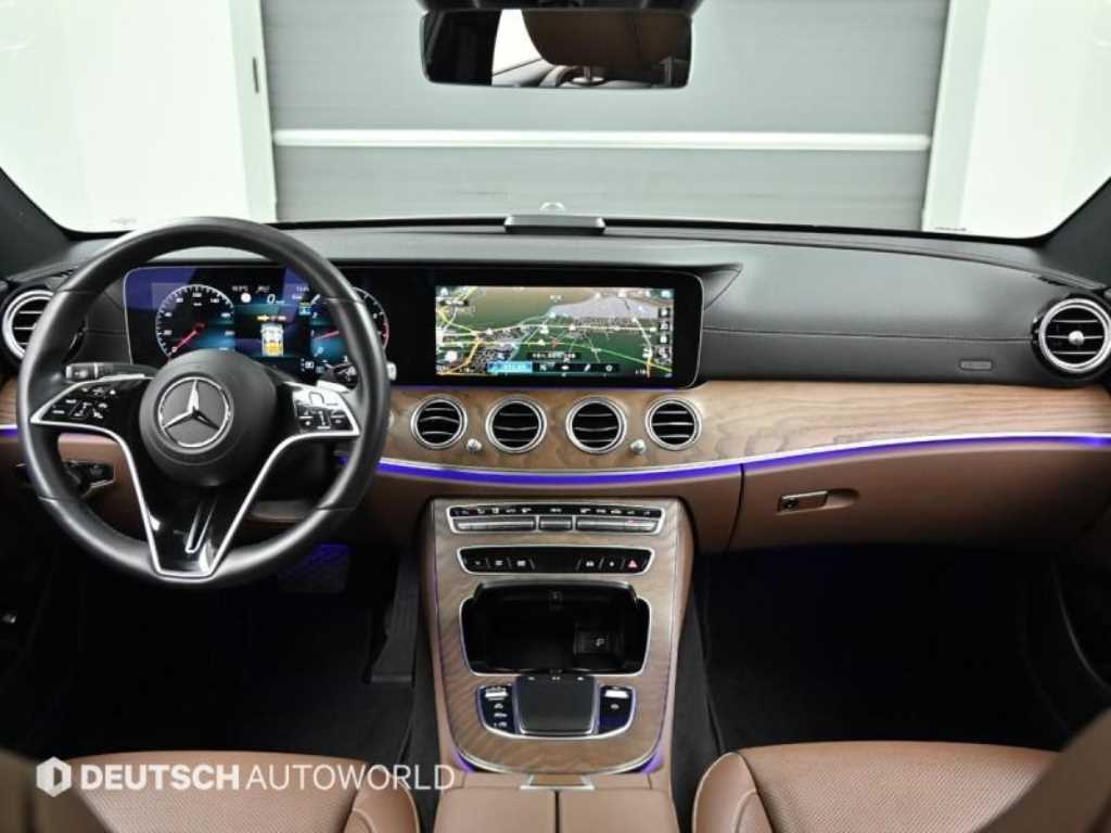 Mercedes Benz E class - Vista 7