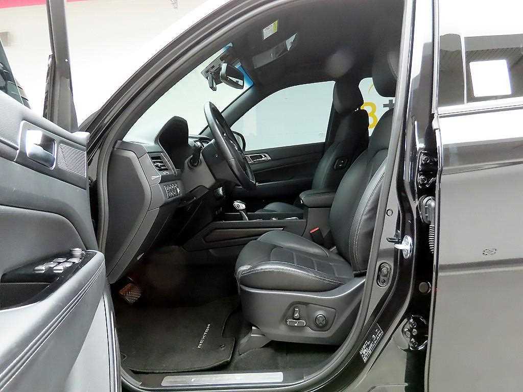 Ssangyong Rexton - Vista 11