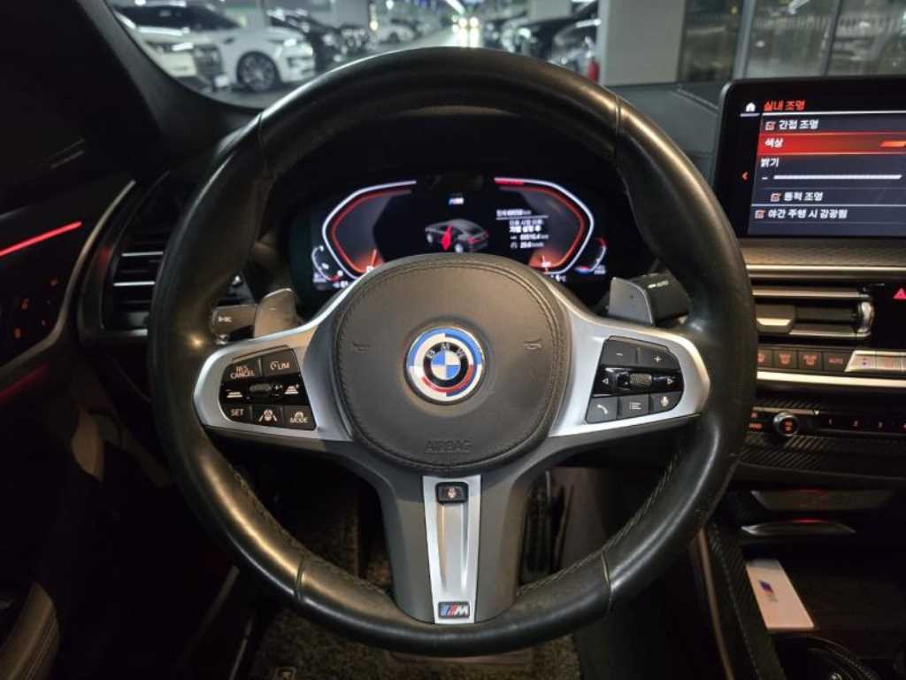 BMW X4 - Vista 11