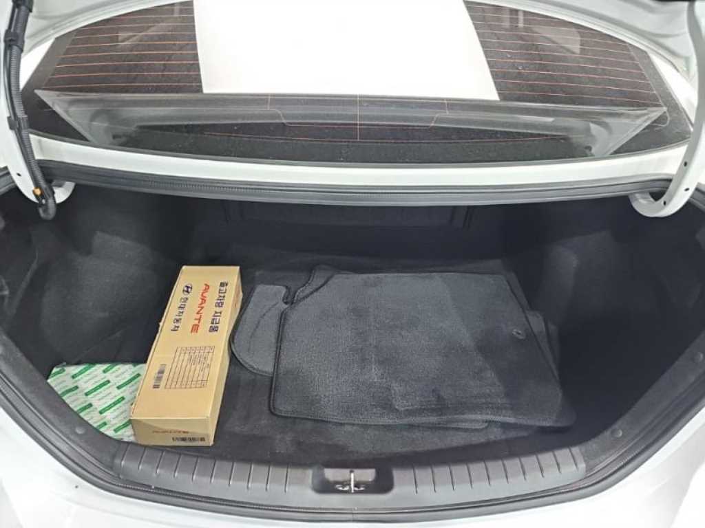 HYUNDAI Avante 2018 - Importación desde Corea - HF Imports Iquique - Foto 18