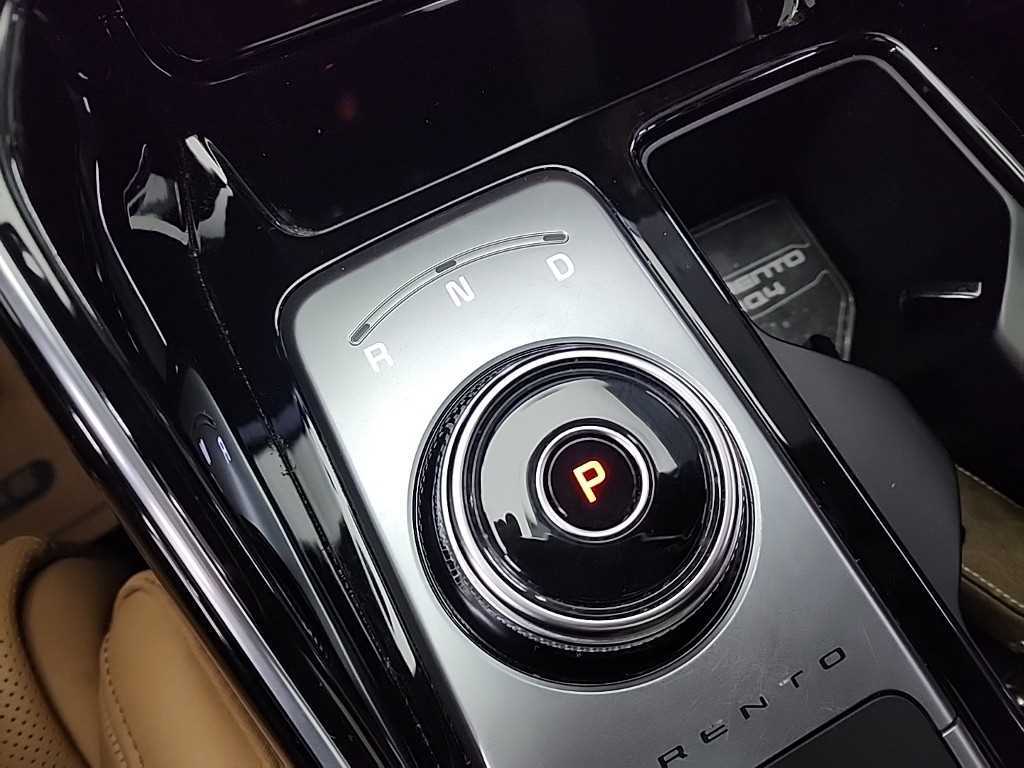 KIA Sorento - Vista 8