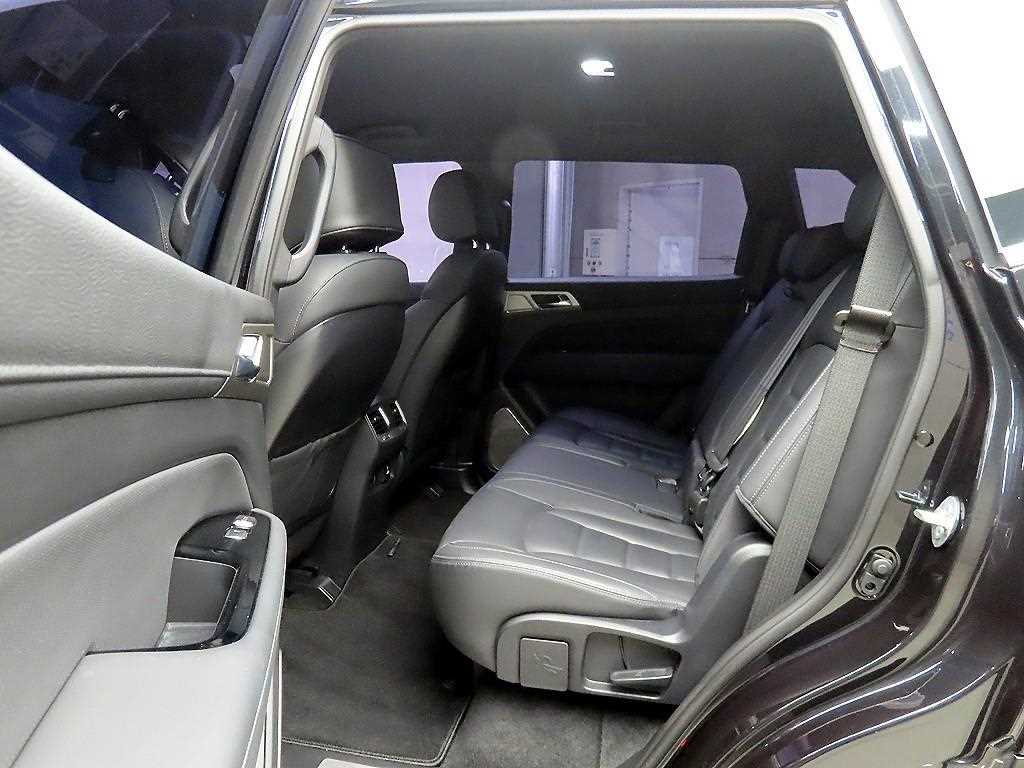 Ssangyong Rexton - Vista 6