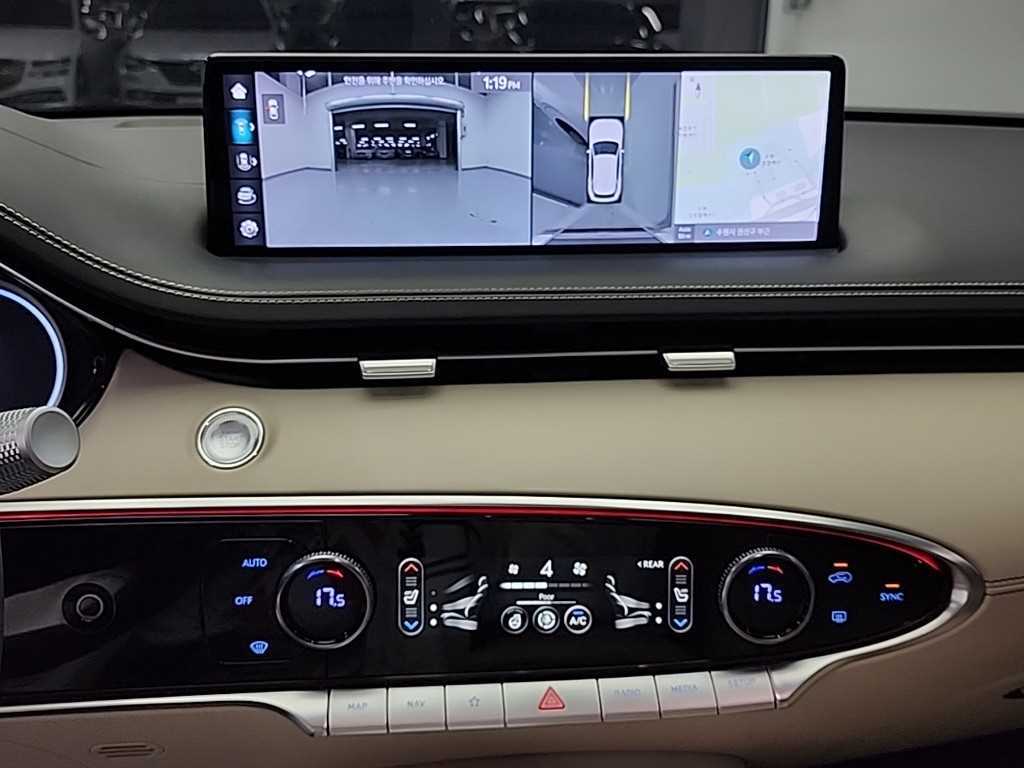 Genesis GV70 - Vista 10