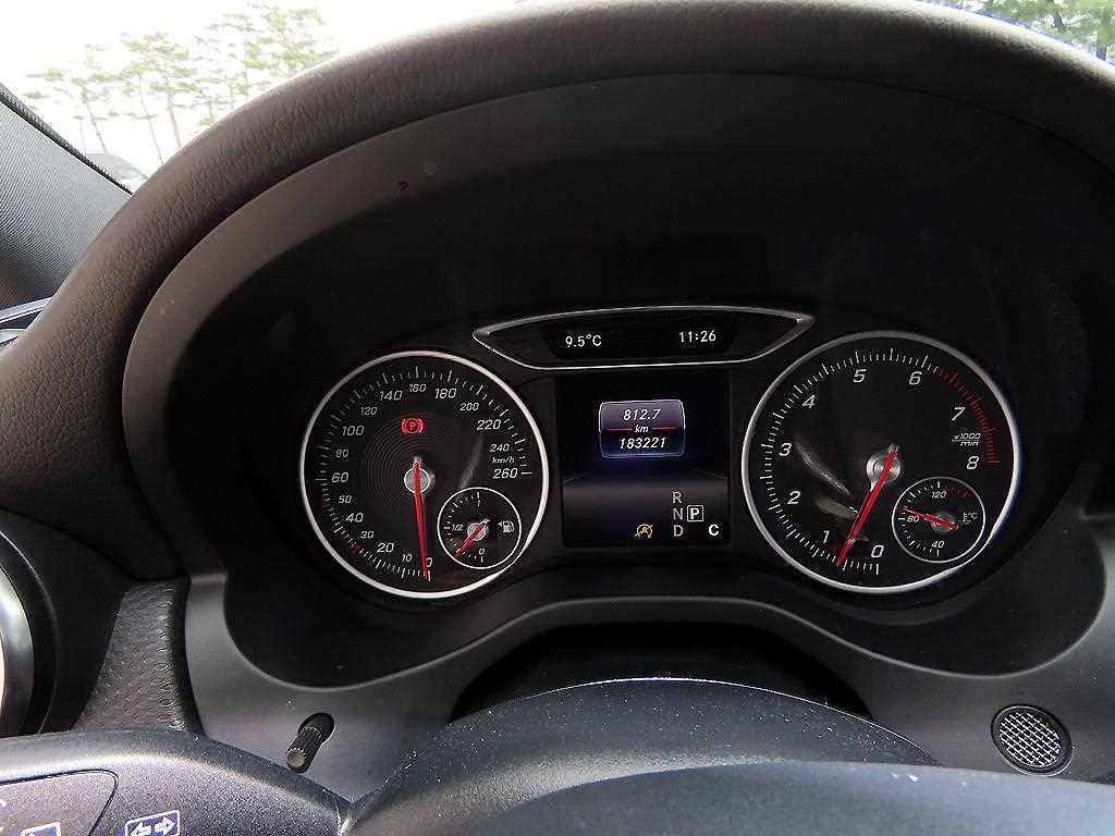 Mercedes Benz A Class - Vista 9