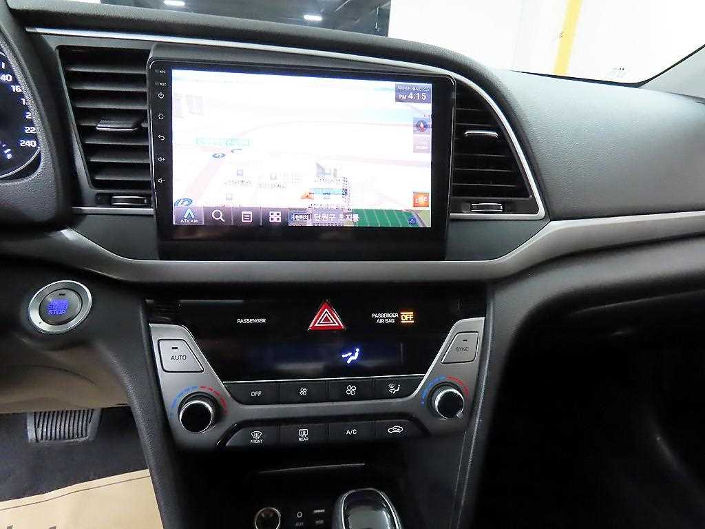 HYUNDAI Avante 2017 Blanco - Importación desde Corea - HF Imports Iquique - Foto 14