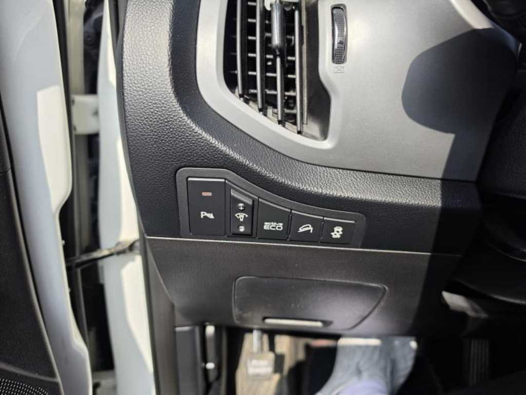 KIA Sportage - Vista 8