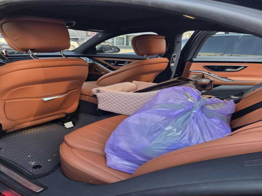 Mercedes Benz S Class - Vista 4