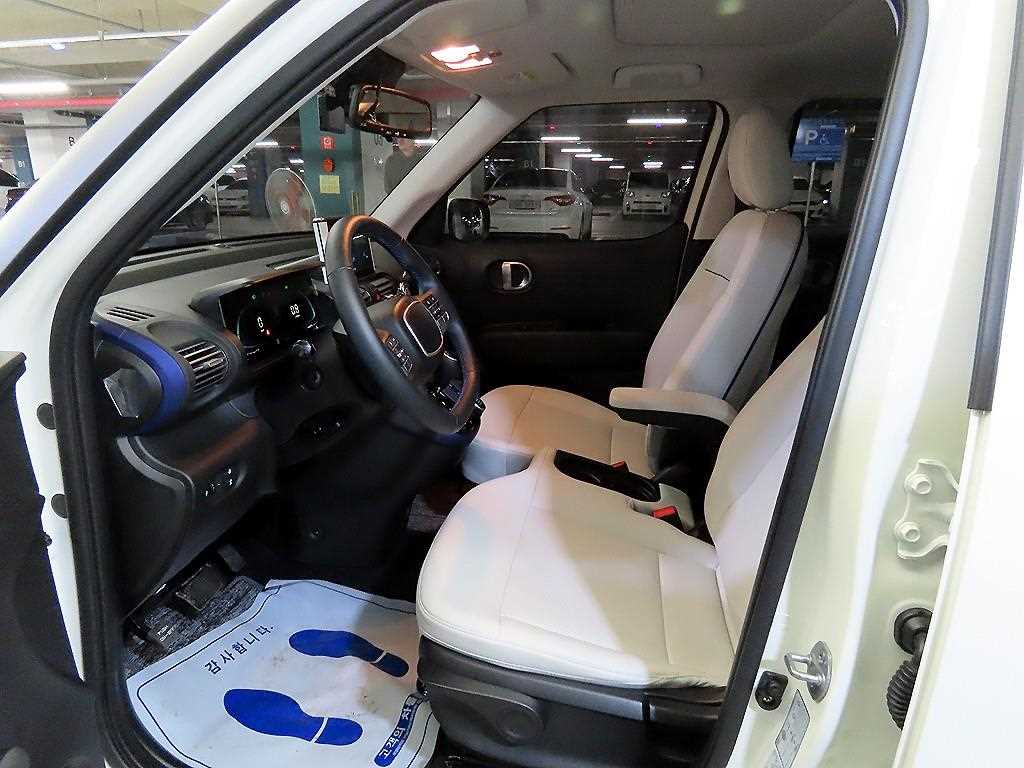 HYUNDAI Casper - Vista 6