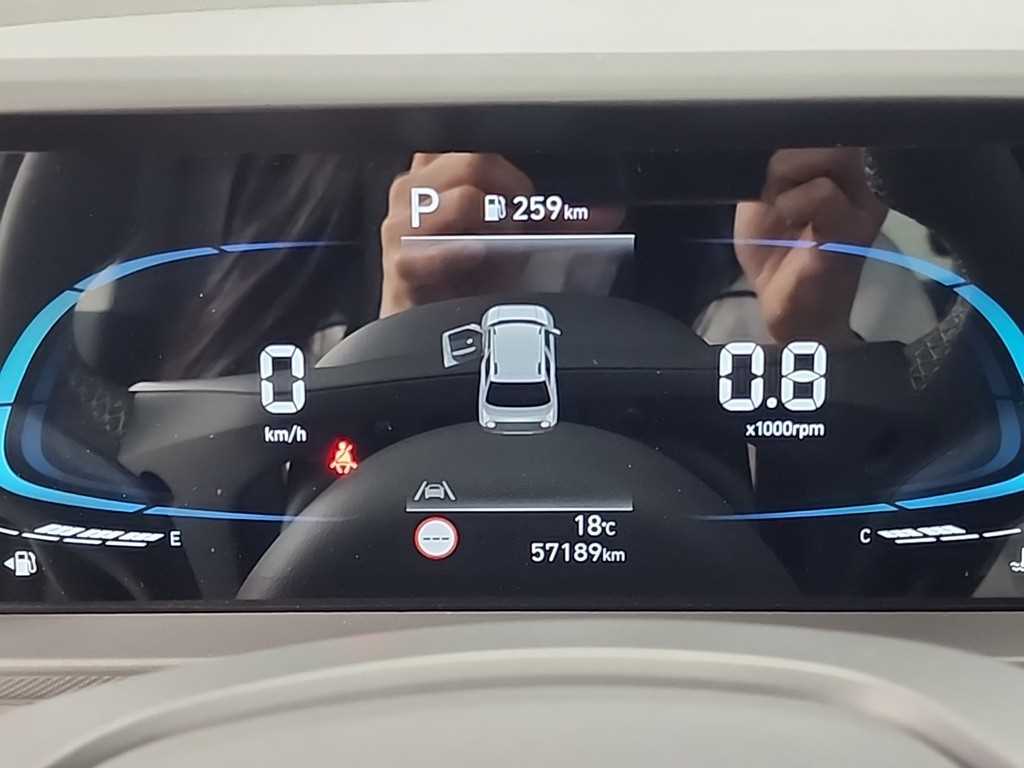 HYUNDAI Casper - Vista 6