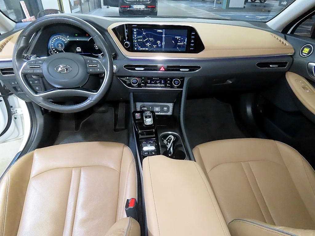 HYUNDAI Sonata - Vista 10