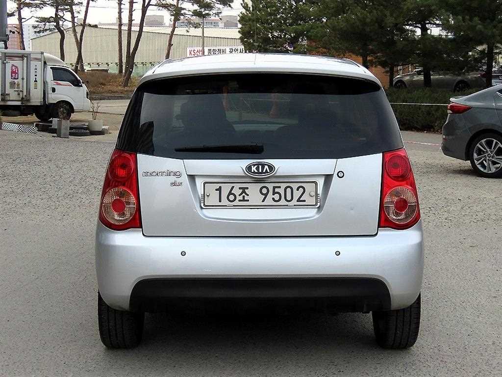 KIA Morning - Vista 4