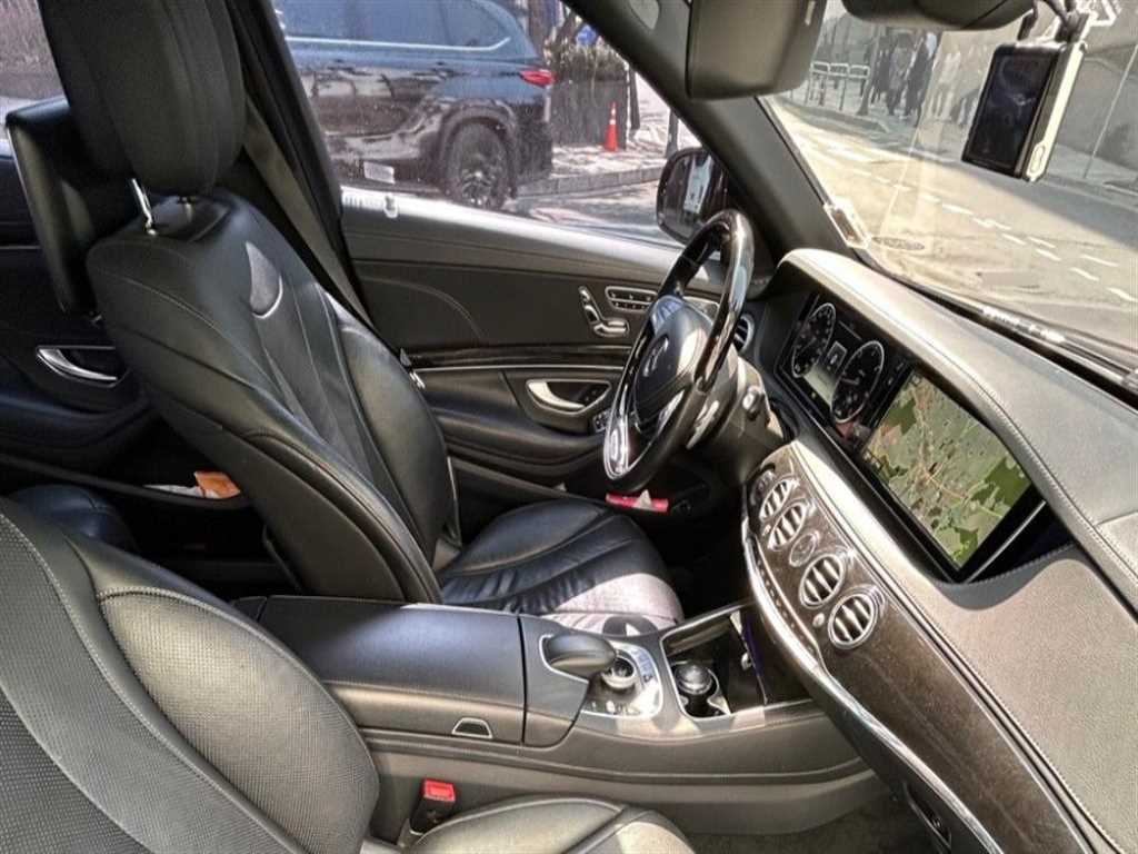 Mercedes Benz S Class - Vista 6
