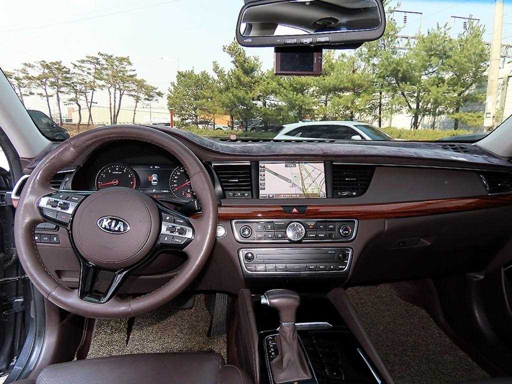 KIA K7 - Vista 7