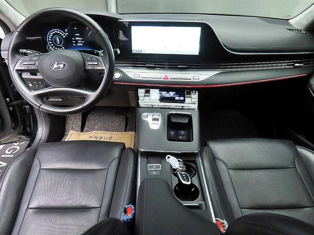 HYUNDAI Grandeur - Vista 7