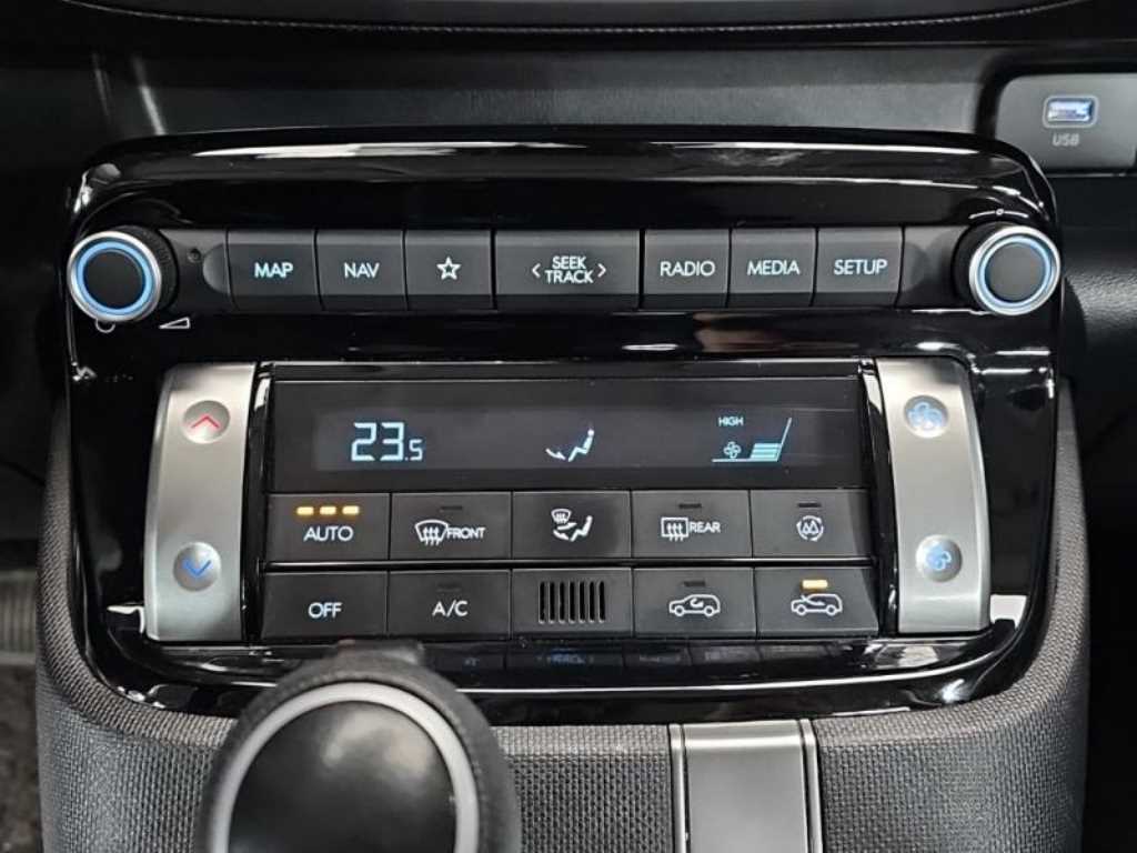 HYUNDAI Casper - Vista 8