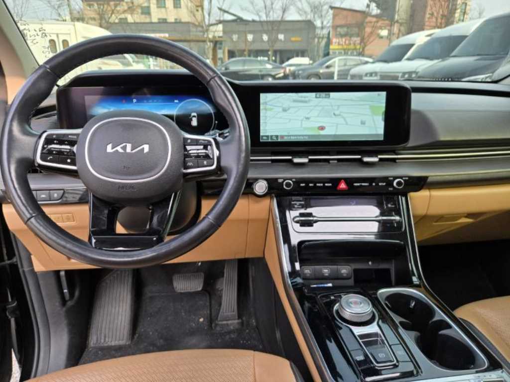 KIA Carnival - Vista 9