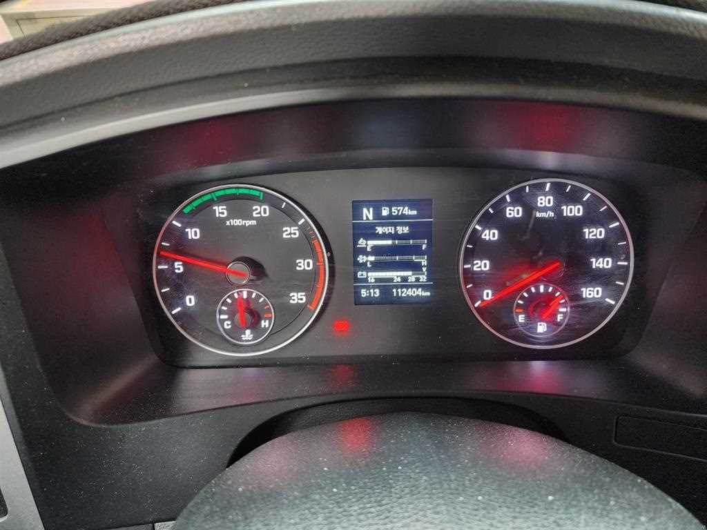 medium and large cargo truck - Vista 6