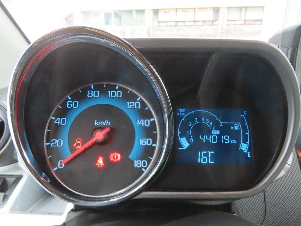 Chevrolet Spark - Vista 8