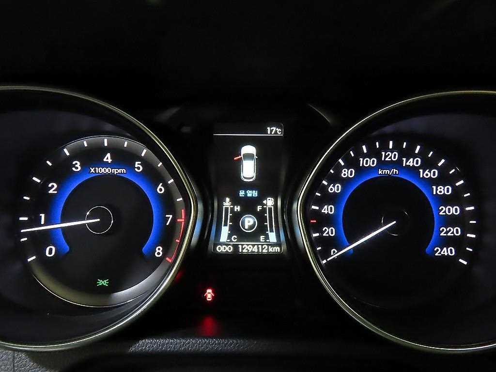 HYUNDAI i30 - Vista 9