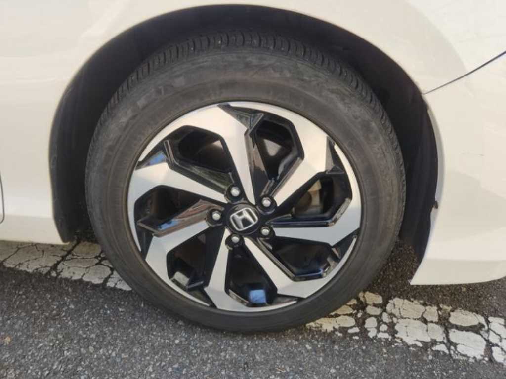 Honda Accord - Vista 10