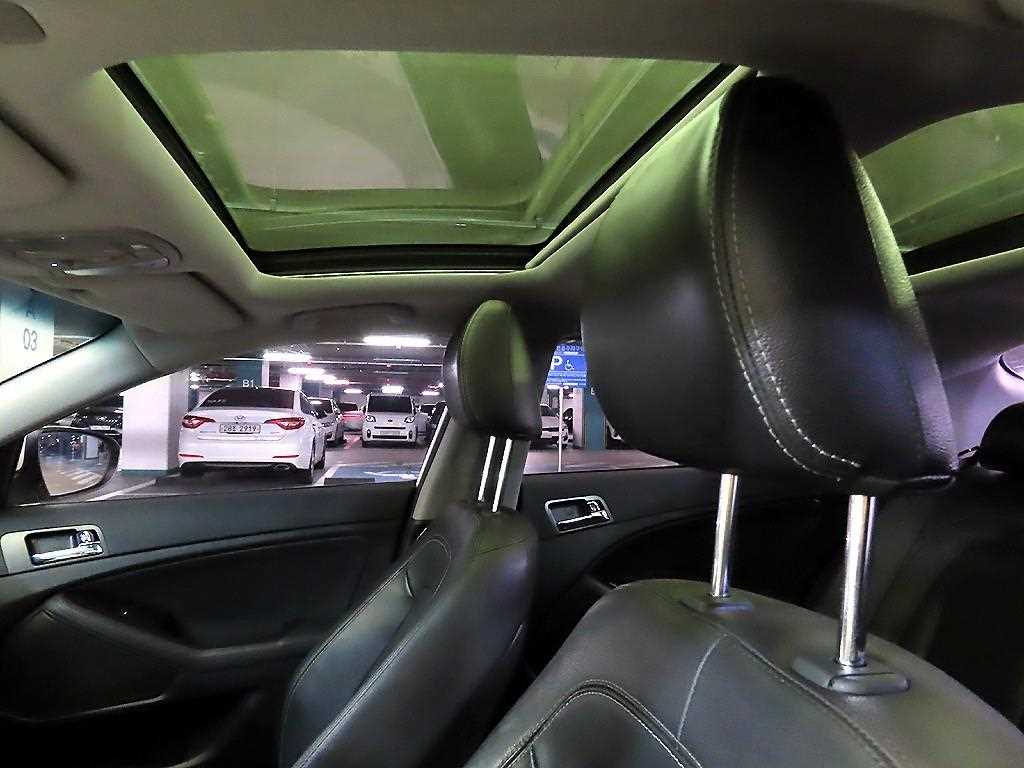 KIA K5 2012 Blanco - Importación desde Corea - HF Imports Iquique - Foto 18