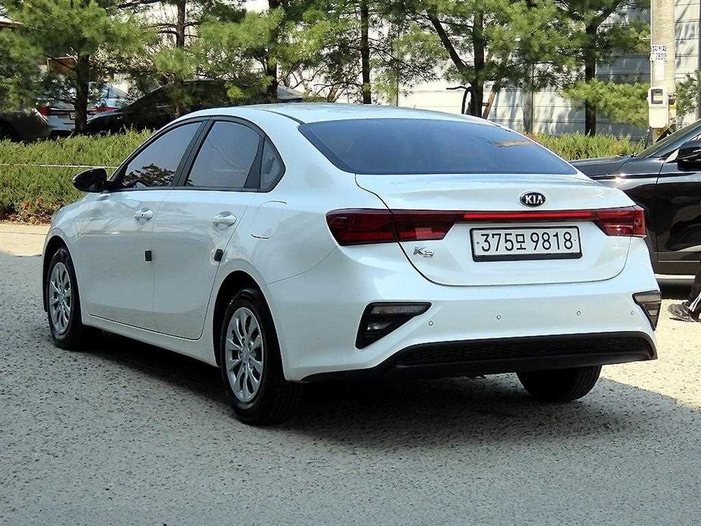 KIA K3 - Vista 3