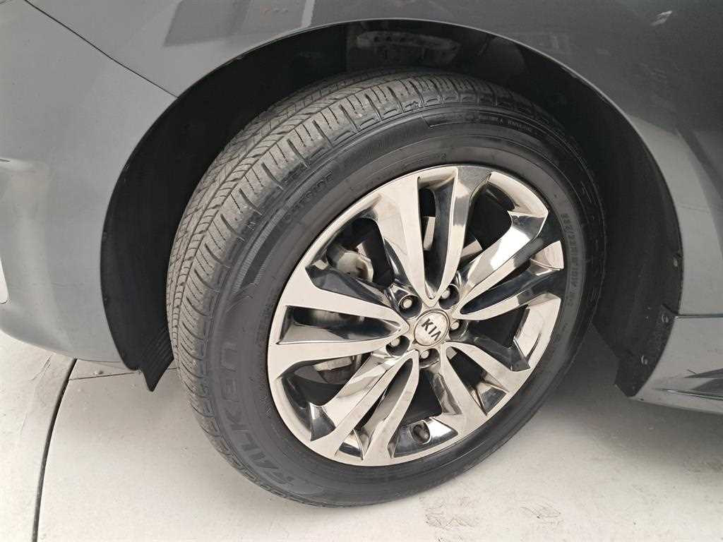 KIA Carnival 2016 Negro - Importación desde Corea - HF Imports Iquique - Foto 20