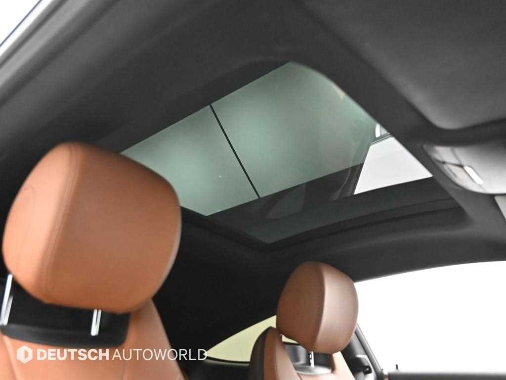 Mercedes Benz C Class 2018 Blanco - Importación desde Corea - HF Imports Iquique - Foto 19