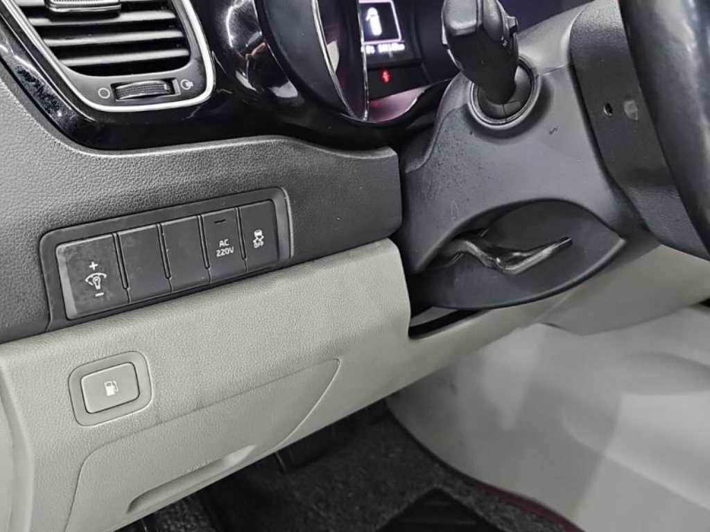 KIA Carnival 2016 Blanco - Importación desde Corea - HF Imports Iquique - Foto 13