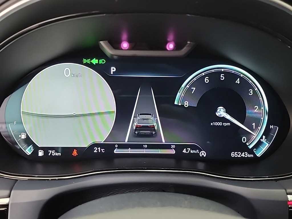 Genesis GV70 - Vista 6