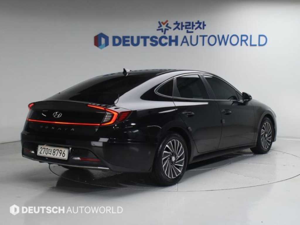 HYUNDAI Sonata - Vista 4