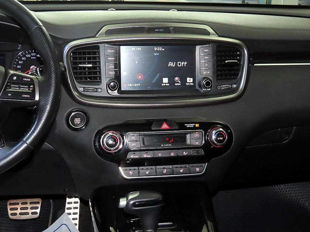 KIA Sorento - Vista 11