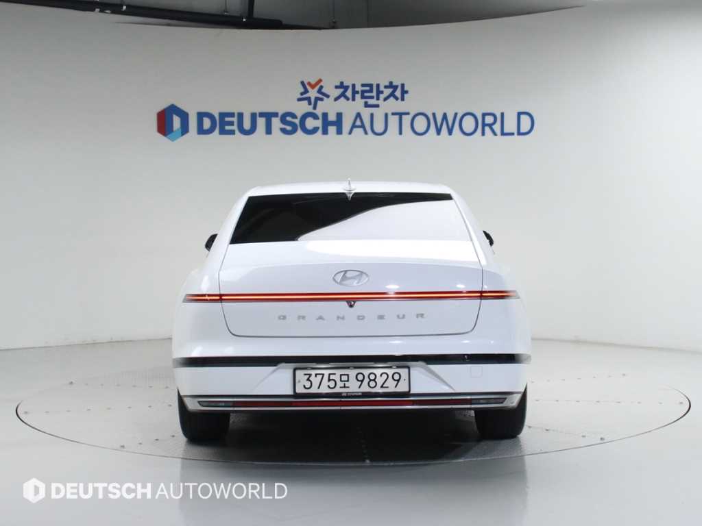 HYUNDAI Grandeur - Vista 4