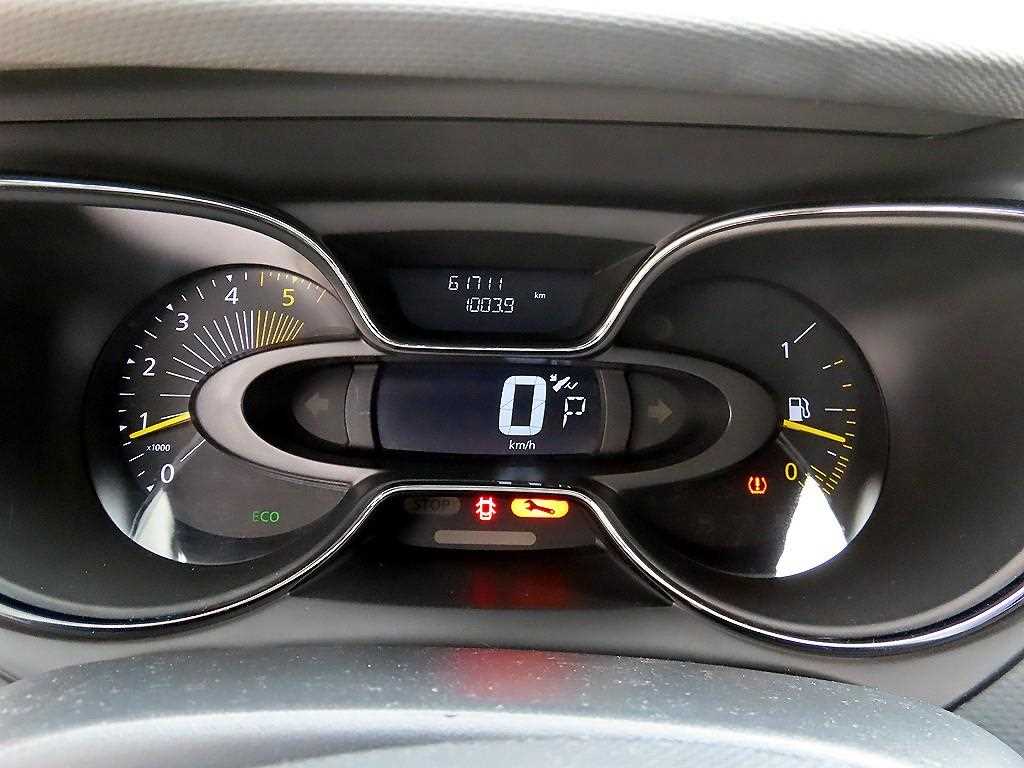 SAMSUNG QM3 - Vista 9