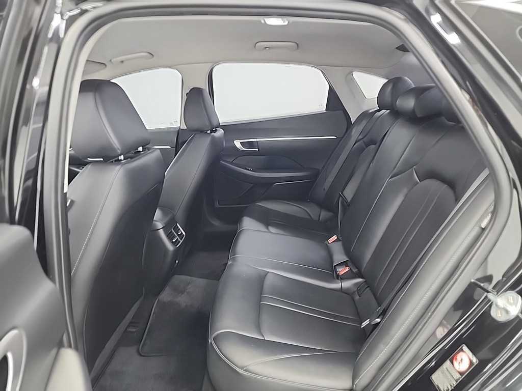 HYUNDAI Sonata - Vista 12