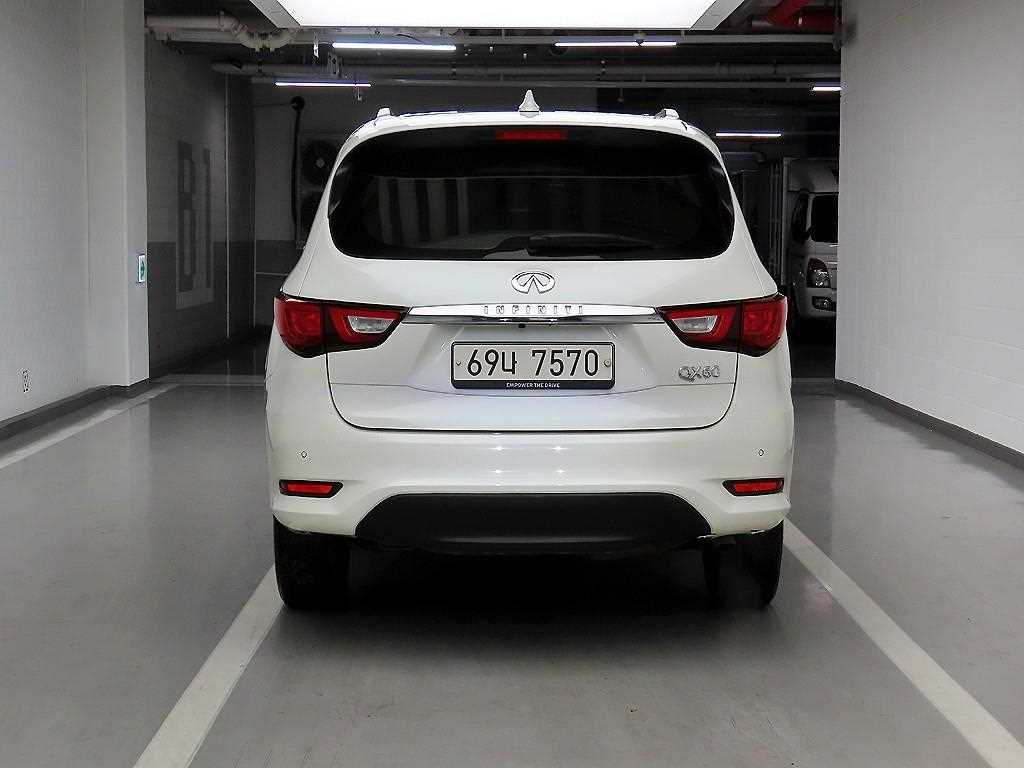 Infiniti QX - Vista 3