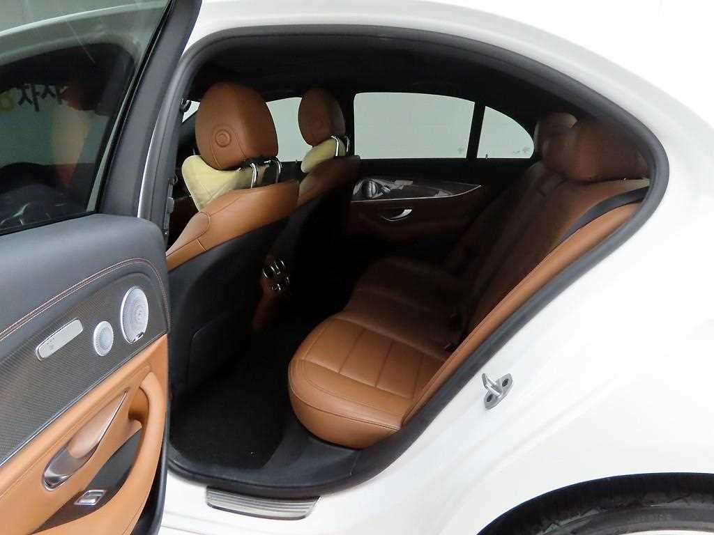 Mercedes Benz E class 2020 Blanco - Importación desde Corea - HF Imports Iquique - Foto 13