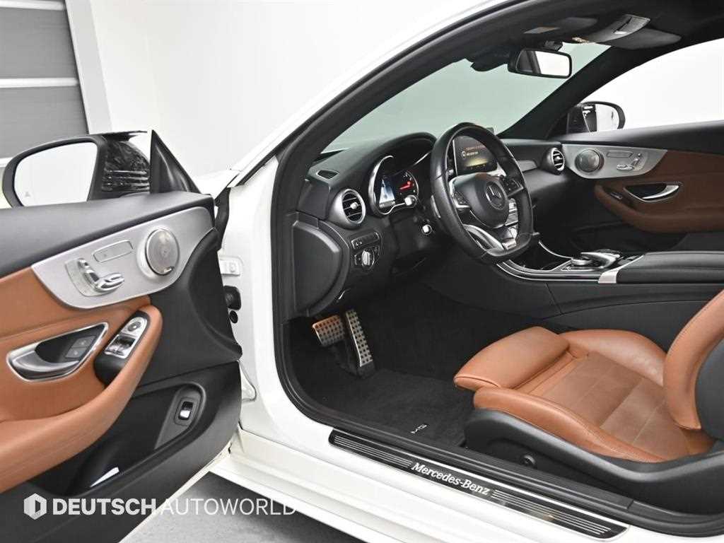 Mercedes Benz C Class - Vista 12