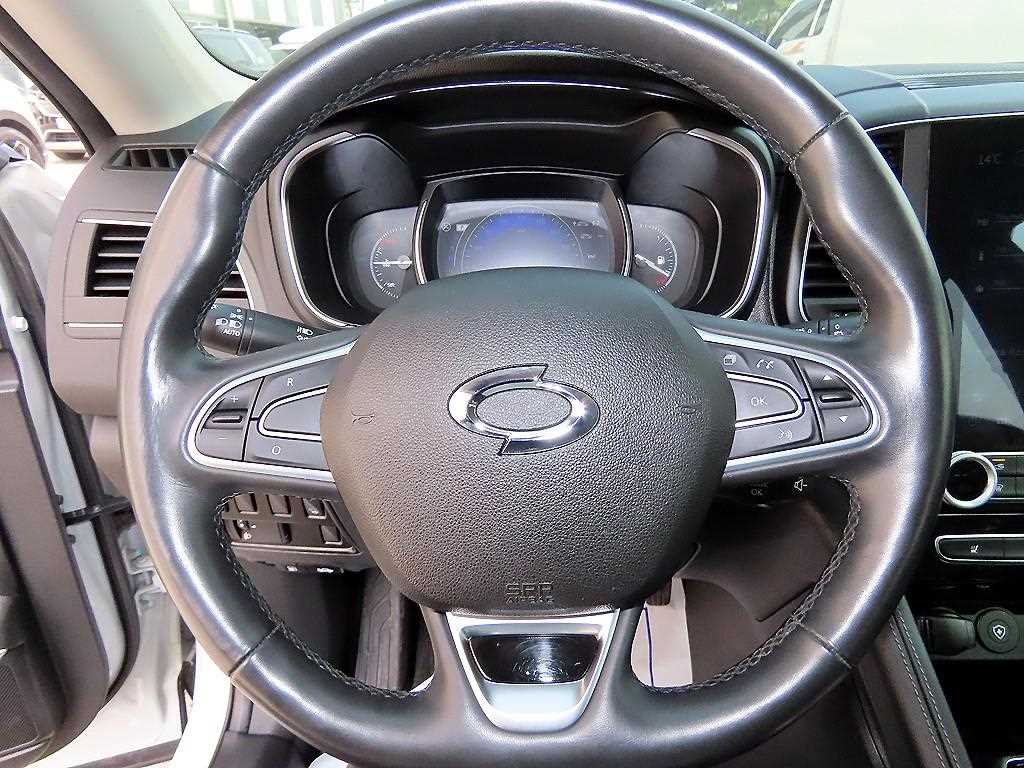 SAMSUNG QM6 - Vista 8