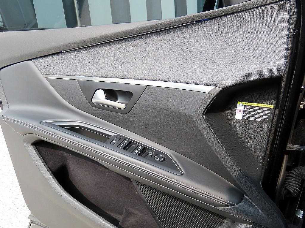 Peugeot 5008 - Vista 11