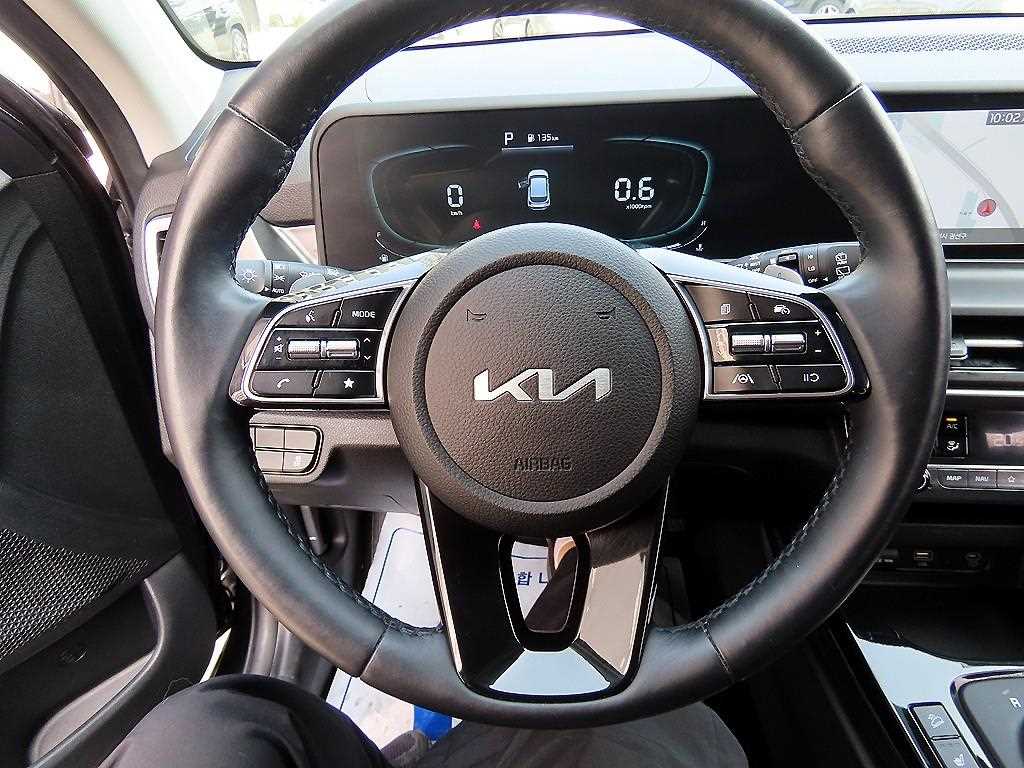 KIA Seltos - Vista 8