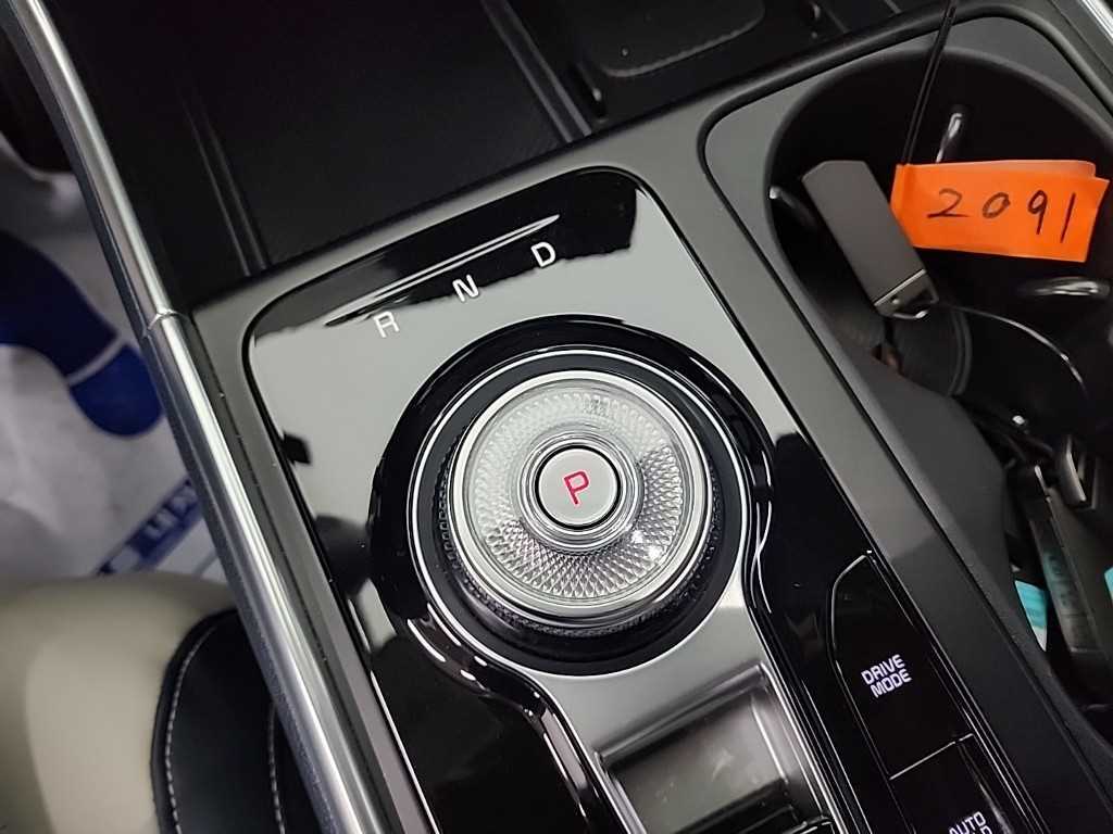 KIA Carnival - Vista 8