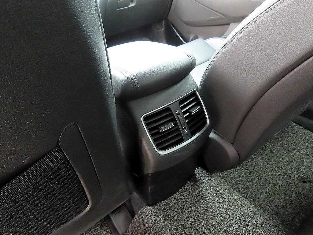 HYUNDAI Tucson 2017 Blanco - Importación desde Corea - HF Imports Iquique - Foto 16