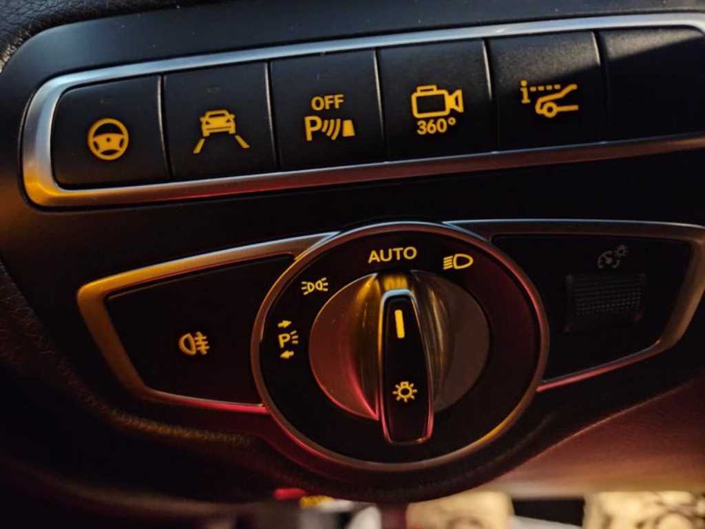 Mercedes Benz GLC Class 2019 Negro - Importación desde Corea - HF Imports Iquique - Foto 14