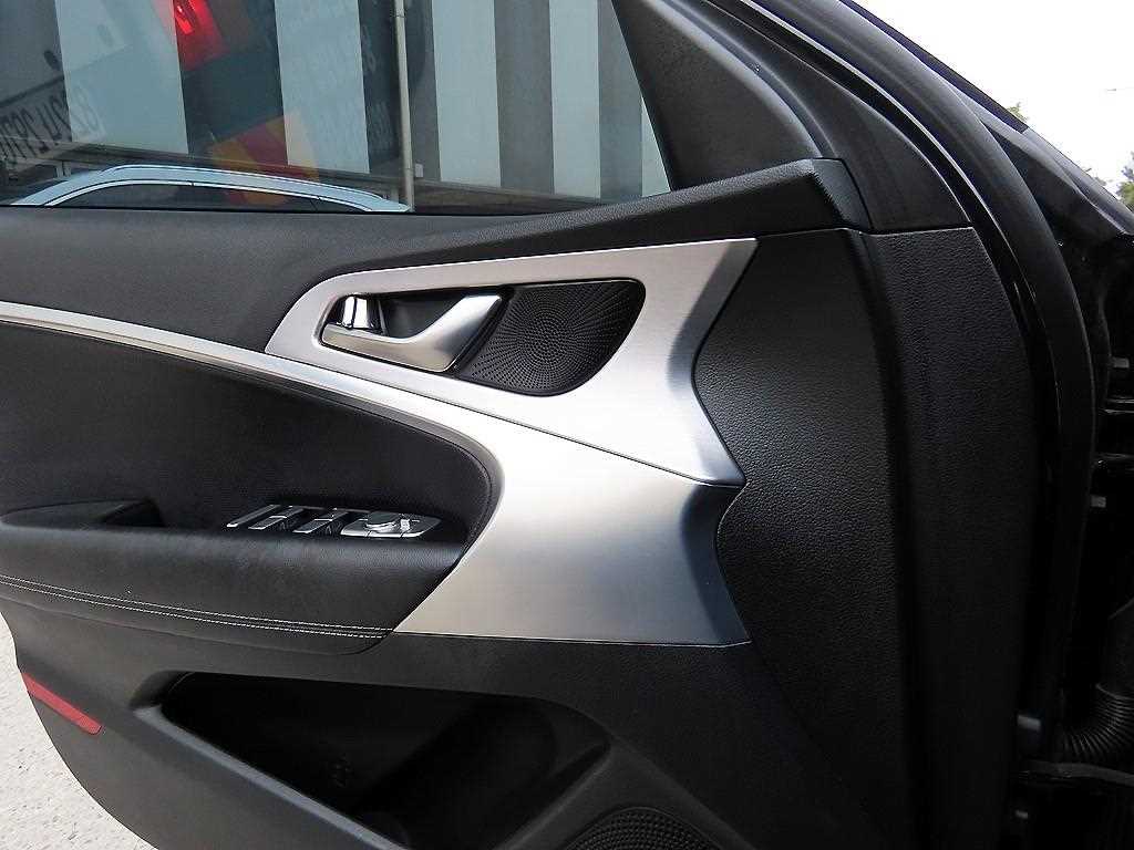 Genesis G70 - Vista 11