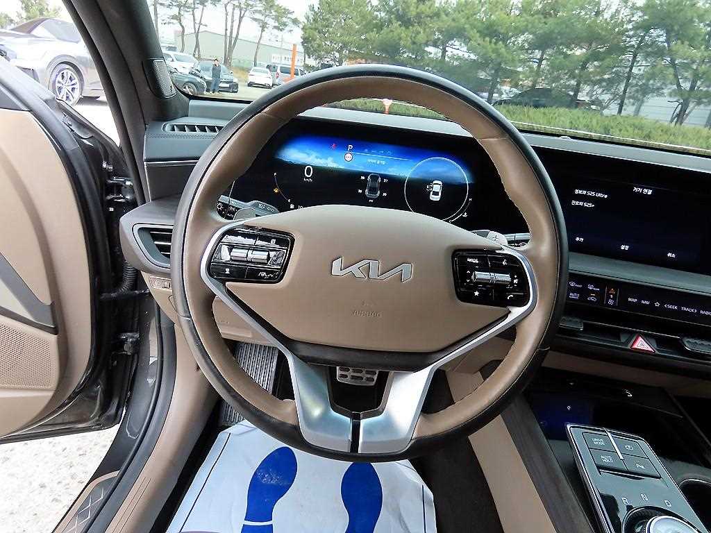 KIA K8 - Vista 8