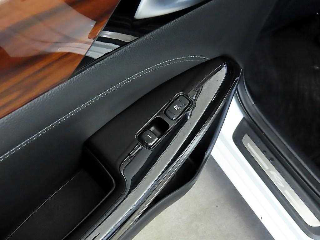 KIA K7 2016 Blanco - Importación desde Corea - HF Imports Iquique - Foto 17